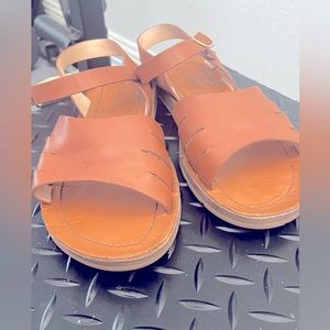 Girl sandals size 5